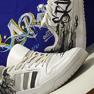 Men’s adidas size 10.5